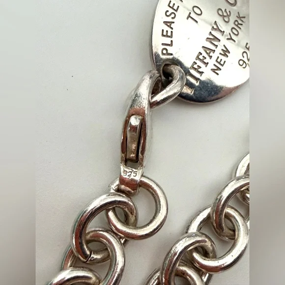 TIFFANY & Co. Return to Tiffany Oval Tag Sterling Silver Necklace 15''L - Picture 4 of 6